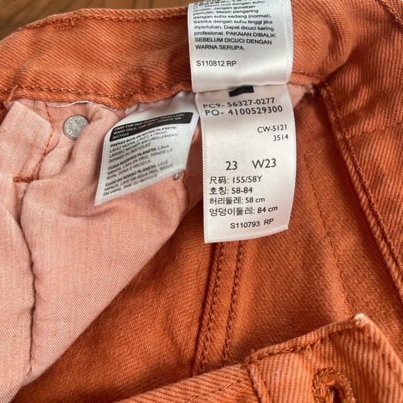 Levi's Burnt Orange Frayed Jean Shorts - Picture 4 of 6